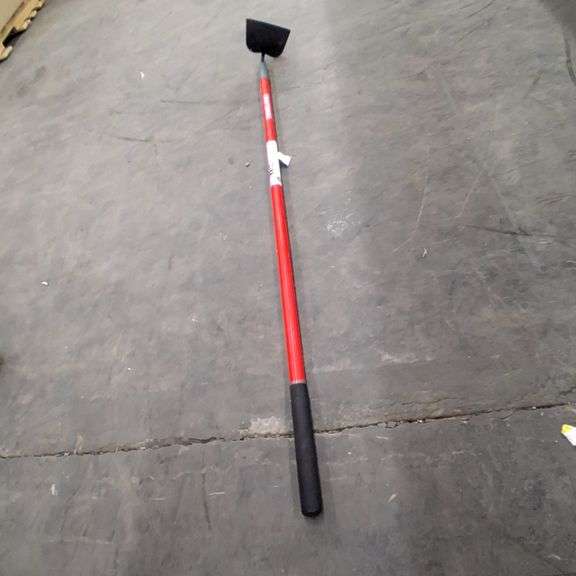 Shock Resistant Fiberglass Handle Garden Hoe Tool - Lambrecht Auction, Inc.