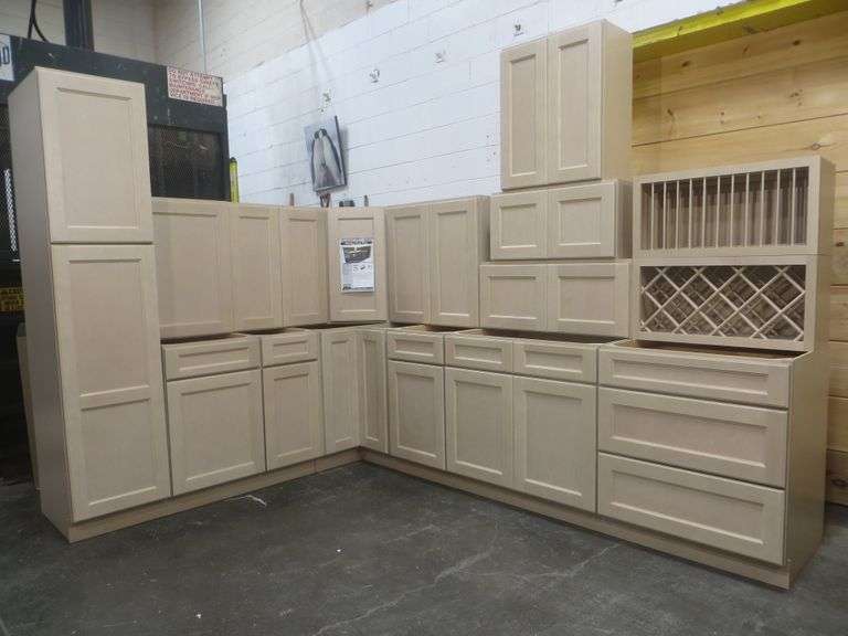 Sonona Wheat Kitchen Cabinet Set 10'x15'