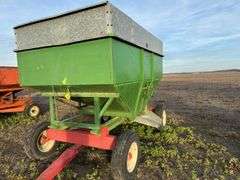 300 Bushel Parker Gravity Wagon on EZ Trail Wagon Gear, 11L-15 tires, working condition, wagon extensions