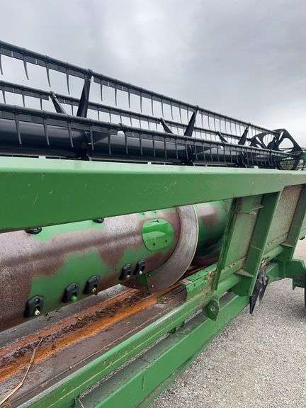 John Deere 635F Platform Head, Single Point Hook Up, PTO Shaft Drive, 35’ HydraFlex Head, New Sickle Sections And Half Of The Guards New, Poly Skid Shoes, Full Finger Auger, Composite Pick Up Fingers, Fore/Aft Hydraulic Reel, Seller Down Sizing Due To Acreage Reduction.