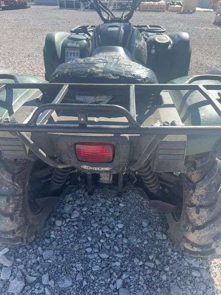 Yamaha Grizzly 700 CC  4 Wheeler,  Starts And Runs, 329 Hours, Seat Is Worn, 4 WD, Front And Rear Luggage Rack, Excellent Tires.