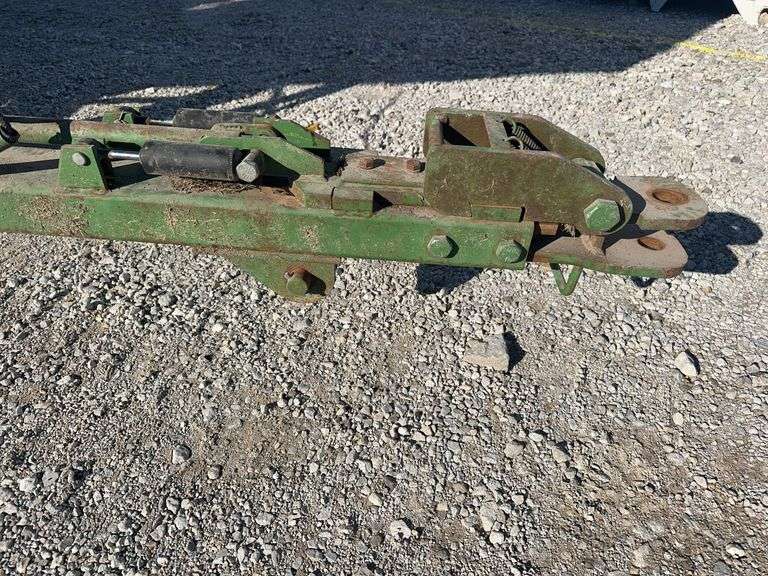 Brent By Unverferth 540 Gravity Wagon, Lights, Surge Brakes, Adjustable Tongue, Chute Light, 425/65R22.5 Rubber On (8) Hole Rims, Consignor States It Sat At The Bin To Catch Grain For The Auger. Heavy Duty Wagon With No Cracks Or Non Factory Welds. Mike Shelton 217 825-7092