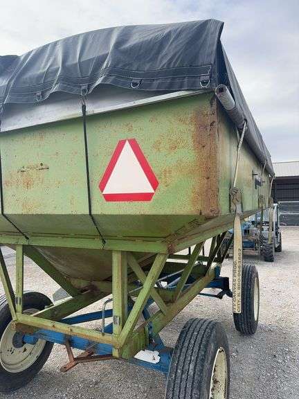 Parker Gravity Wagon, 10 Ton Killbros Gear, Roll Tarp, Very Good GoodYear 275/70R22.5 Tires On Good 6 Hole Rims