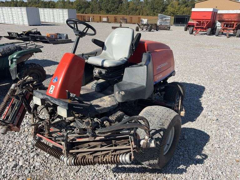 Jacobsen LF3400, 4wd, Greens Mower, 6’ wide, Starts and Runs, 4 Cylinder Kubota Diesel Engine, Power Steering, 1916 hours,