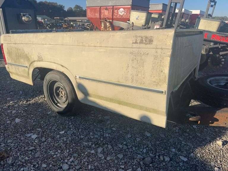 (TITLE) 2003 Homemade Trailer, 2” Ball Hitch, Fold Down Loading Ramps, Excellent Tires 205/60R 15, Spare Tire,