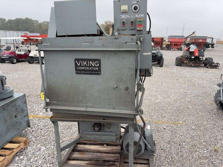 Viking Corp. Parts Cleaner For Heads and BLocksTumbler, Dust Collector, Blaster, Dayton Electric Motor 230 volts, 38 amps, 7.5 Hp, Model 6K884C,