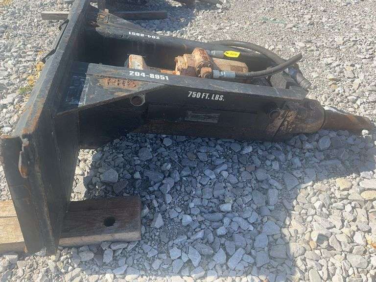 Skid Steer Hydraulic Breaker, Model 204-8951, 750 Ft Lbs, Standard Flow, Chisel Point, Owner Reports It Needs Rebuilt