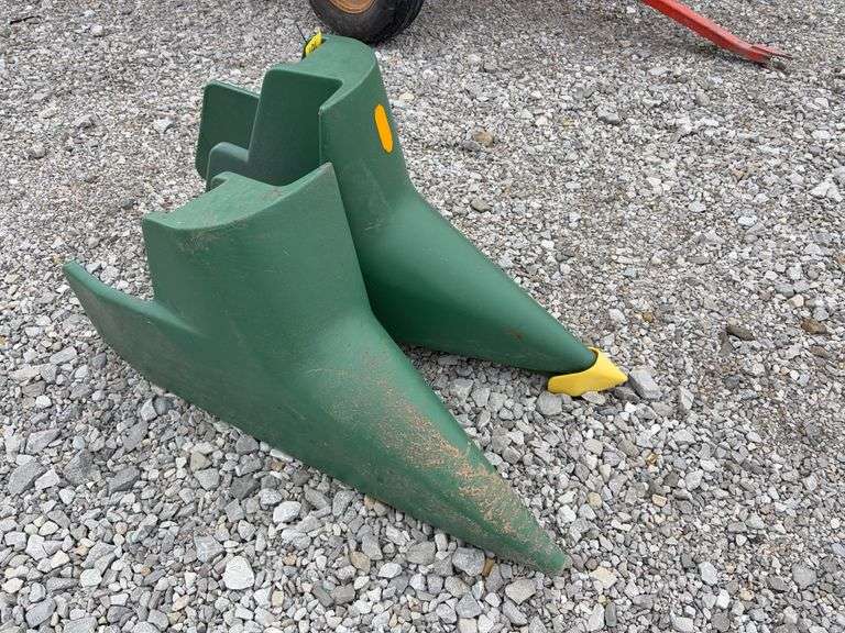 (2) John Deere Poly Row Dividers, 1 is missing it’s tip,