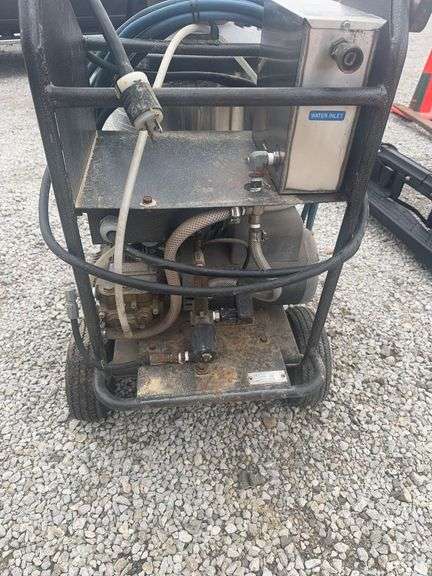 Zealco 2215 Hot Water Washer, Owner Reports It Works, 110Volt Motor, Been Sitting Unused