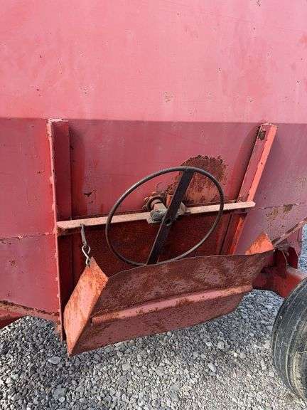 Ficklin Gravity Wagon, P & H Gear with 11L-15 Tires, Pulled To The Auction