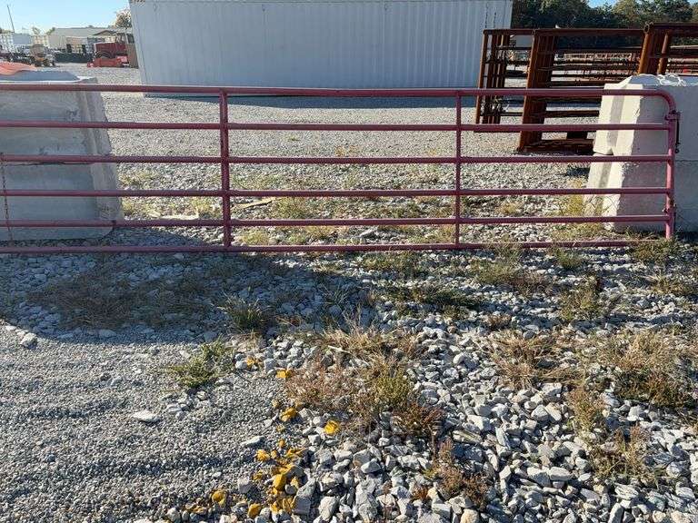 20’ 6 Rail Heavy Duty Steel Pipe Gate, hinges, No Rust