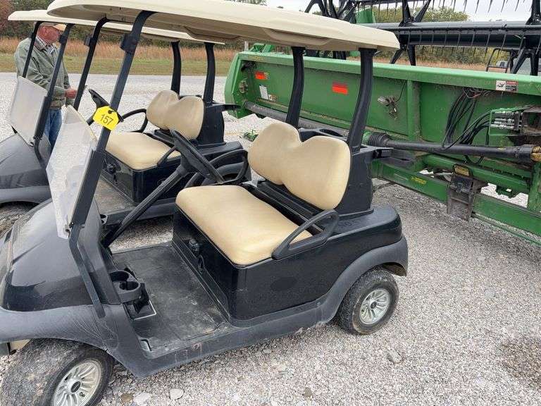 2016 48 Volt Club Car Golf Cart,. New Batteries 2023, Chargers Included, No Rips and Tears in Vinyl, Canopy Roof, Bag Holder and Straps in Good Condition, Body in Good Condition,