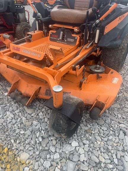 2022 Scag Cheetah II, 37 Hp Vanguard  Gas EFI Engine, (2) Speed, Starts And Runs, 940 Hours, 61” Deck, Deluxe Seat, Heavy Duty Commercial, No Tears On Seat.