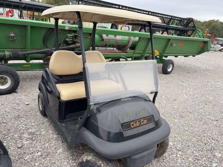 2016 48 Volt Club Car Golf Cart,. New Batteries 2023, Chargers Included, No Rips and Tears in Vinyl, Canopy Roof, Bag Holder and Straps in Good Condition, Body in Good Condition,