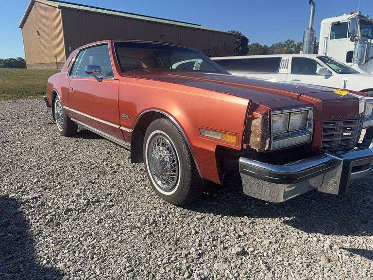 (TITLE)1979 Oldsmobile Toronado, Barn Find, Leo Brown Lumber Co Vandalia Illinois, Belonged To His Wife, Driven 23,000 Miles, 5.7 L Gas Engine, Automatic On Column, No Rust, Stored Inside, Need Plastic Trim (Front) Replaced, Excellent Upholstery (No Odor) Needs Head liner replaced, Needs Steering Wheel Replaced, Starts And Runs. Beautiful Original Automobile.Clean Title In Hand