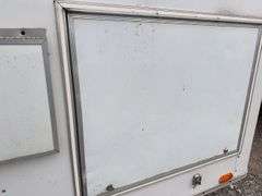 (TITLE) Auction Clerking Trailer, 2000 Model, Star Fire, Clerking Window/ Counter On Both Sides, Air Conditioner Needs Work, Lights Work,Bathroom And Propane Furnace, Storage Cabinets, Clean Low Mile Trailer. Good Tires, No Water Leak Marks On Ceiling, Electric Jack, 2 5/16 “ Ball Hitch