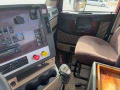 (TITLE) 2011 Freightliner SD Coronado, Title in Hand, Bought it Brand New, DD 13 Detroit Engine, 450Hp, 654,060 miles, Eaton 10 Speed Transmission , AC/Ht work, AM/FM CD, Eaton Fuller Transmission, Power Windows/Locks, 11R 24.5 Tires, 8 Aluminum Rims,191” Wheelbase, Full Lockers, DEF Deleted, Maintenance Records from 1/2/2020 to now see pictures below,Tires are in Good Condition, Cab is in Great Condition, Very Clean Semi,