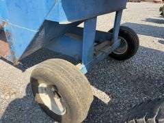 DMI E280 Gravity Wagon, Tires are Worn but Hold Air, Grain Door does Operate,