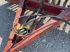 International 510 Drill, 18 Flute  X  7” spacing, Marking Tires in Good Condition, Hydraulic Lift Cylinder, Inside of Box is Clean,