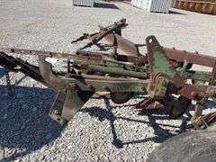 John Deere 4-14 Pull Type Plow, 2 tires hold air and 1 doesn’t hold air, no hydraulic cylinder,