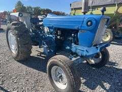 Ford 5600 Diesel Tractor, 5500 Hrs, 2 Owner Local Tractor, Used Mainly On Grain Auger. 4 Cylinder Engine, Sells With Loader