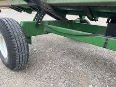 Unverferth Header Transport, Good Tires, Straight and Excellent General Appearance,  Came In With Lot 67,  John Deere 35’ Head.