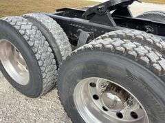 (TITLE) 2011 Freightliner SD Coronado, Title in Hand, Bought it Brand New, DD 13 Detroit Engine, 450Hp, 654,060 miles, Eaton 10 Speed Transmission , AC/Ht work, AM/FM CD, Eaton Fuller Transmission, Power Windows/Locks, 11R 24.5 Tires, 8 Aluminum Rims,191” Wheelbase, Full Lockers, DEF Deleted, Maintenance Records from 1/2/2020 to now see pictures below,Tires are in Good Condition, Cab is in Great Condition, Very Clean Semi,