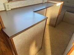 (TITLE) Auction Clerking Trailer, 2000 Model, Star Fire, Clerking Window/ Counter On Both Sides, Air Conditioner Needs Work, Lights Work,Bathroom And Propane Furnace, Storage Cabinets, Clean Low Mile Trailer. Good Tires, No Water Leak Marks On Ceiling, Electric Jack, 2 5/16 “ Ball Hitch