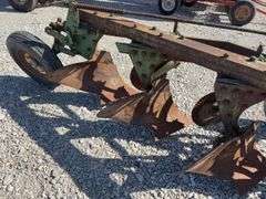 John Deere 4-14 Pull Type Plow, 2 tires hold air and 1 doesn’t hold air, no hydraulic cylinder,