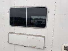 (TITLE) Auction Clerking Trailer, 2000 Model, Star Fire, Clerking Window/ Counter On Both Sides, Air Conditioner Needs Work, Lights Work,Bathroom And Propane Furnace, Storage Cabinets, Clean Low Mile Trailer. Good Tires, No Water Leak Marks On Ceiling, Electric Jack, 2 5/16 “ Ball Hitch