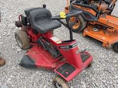 Snapper SR1030 Mid Mount 30” Deck, Briggs & Stratton 10hp engine,