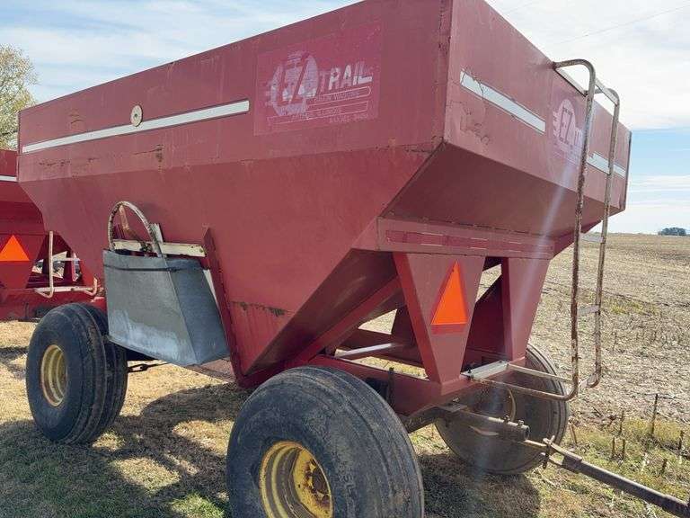 E-Z Trail Grain Wagon Model 3400, Hopper Door Does Operate, Tires Hold Air, 20% Tread Left, 300 Bushel,