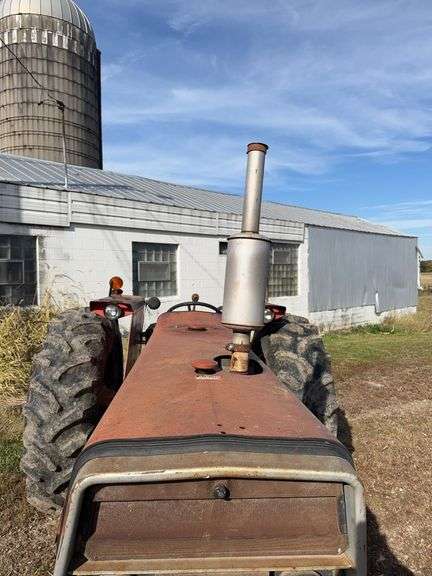 285 Massey Diesel Tractor, Wide Front End, 18.4-34 (60%) Rears, Rear Wheel Weights, Power Steering,Easy Starting In Cold Weather, Clutch Is Strong, Brakes Work,4 Speed Transmission, S/N 9A 265262, 2926 Hours On Working Meter, Fuel Pump Has A Slight Leak, Water Pump Is Leaking, 1974 Model Tractor, Starts And Runs