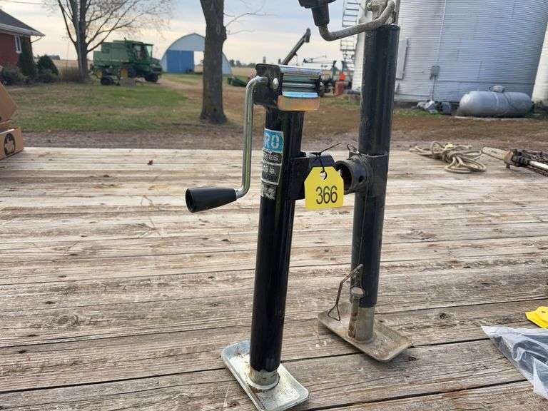 Jack Stands, SpeeCo 2,000 lb Rating, 24” Tall Retracted, Pro Series 5,000 lb Rating, 22” Tall Retracted,