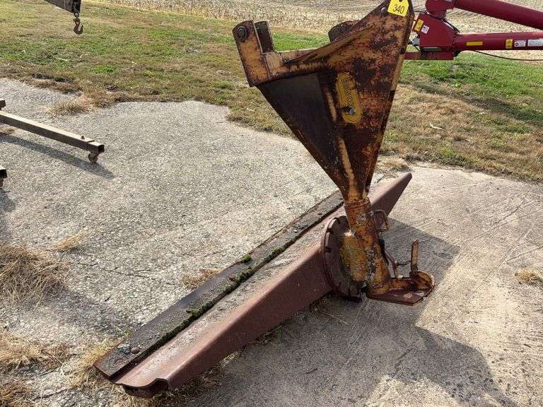 Big Ox 8’ S-69 3 pt Blade, Blade Rotates and Tilts, Good Cutting Edge, Heavy Duty,