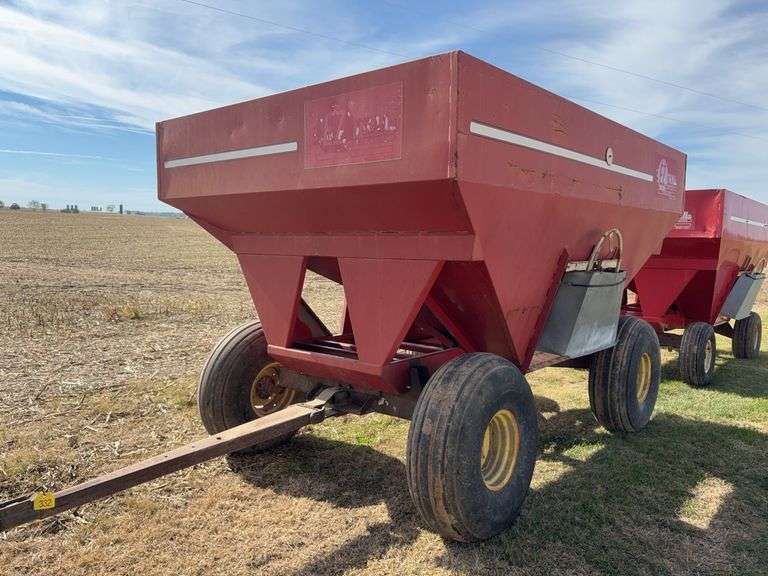 E-Z Trail Grain Wagon Model 3400, Hopper Door Does Operate, Tires Hold Air, 20% Tread Left, 300 Bushel,