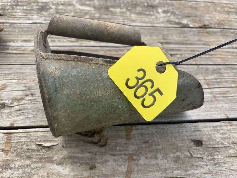 MoorMans Hand Scoop,