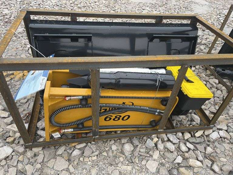 Unused AGT Skid Steer Hydraulic Breaker/Hammer, Model SSHH680, Working Weight, 900lbs, Working Flow 9.5-16 GPM, Impact Rate 400-700 BPM, Chisel Diameter 2.7”, Comes With 2 Chisels