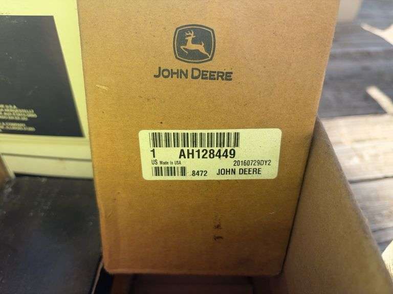 Miscellaneous John Deere Filters, Gear Lubricant SAE 890W-90,