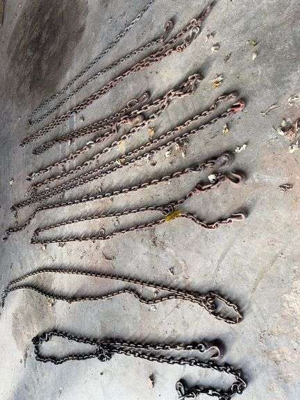(8) 10’-12’ light Duty Log Chains W/Hooks