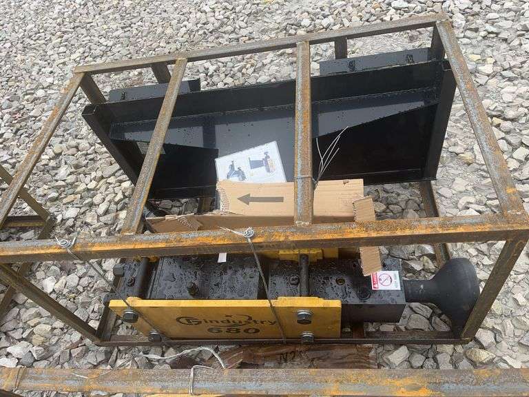 Unused AGT Hydraulic Hammer, Model PD680-PZ, 500-900 Blows Per Minute, 680ft lbs, 40-70 Working Flow Rate, 200mm Chisel Diameter, Universal Plate