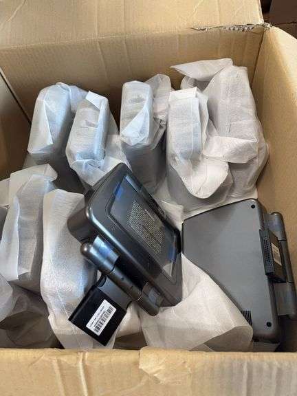 Toyota Headrest DVD Player, Plug And Play, Selling 10 Players