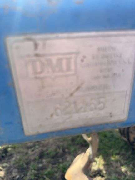 DMI Tiger-Mate Field Cultivator, S/N 621165 , 22’ W/ 2 1/2’ Wings, 27’ Complete Width, 3 Tine Harrow, Rear Tongue And Hydraulic Couplers, Walking Tandems On Main Frame.