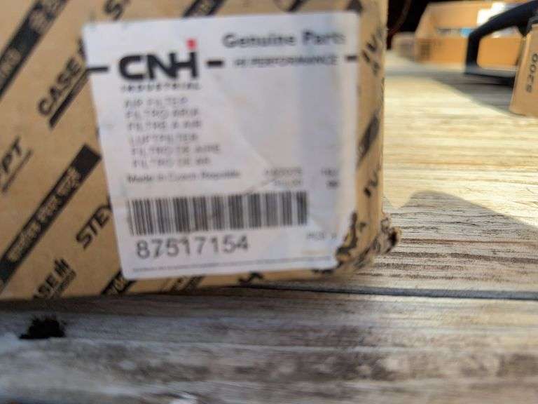 Case IH Filters, Air , Oil, Fuel, Many For Lot 304 Case IH 290