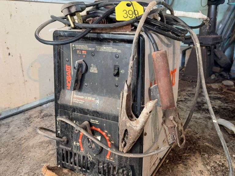 Hobart Stick Welder, Runs, Cables Are Worn