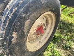 Unverferth Rolling Harrow 220, 26’ Wide, Good Spikes and Good Baskets, Tires in Pretty Good Condition only Slight Cracks, Nice Piece