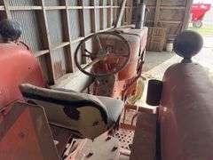 Allis Chambers D 19 Tractor, Gas Engine is Free, Parts or Project, Front Tires are Dry Rotted, Back Tires hold Air, 540 PTO, Dual Remotes,