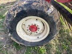 Unverferth Rolling Harrow 220, 26’ Wide, Good Spikes and Good Baskets, Tires in Pretty Good Condition only Slight Cracks, Nice Piece