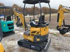 Unused AGT QK20R Mini Excavator, 23hp,16.8kw, Gas Engine with EPA, 17” Bucket With 3 Replaceable Teeth, 43” Blade,, 7” rubber tracks,