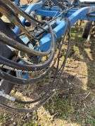 DMI Tiger-Mate Field Cultivator, S/N 621165 , 22’ W/ 2 1/2’ Wings, 27’ Complete Width, 3 Tine Harrow, Rear Tongue And Hydraulic Couplers, Walking Tandems On Main Frame.